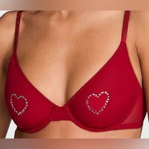 Victoria’s Secrets Unlined Bra